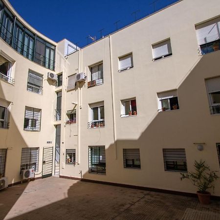 Medina Apartment And Parking Historical Center Seville Exterior photo